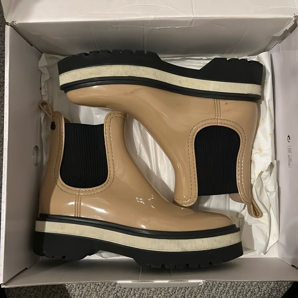 Rain boots